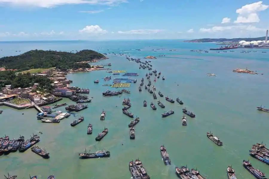 Fishing boats set sail as seasonal fishing ban lifted in SE China’s Fujian