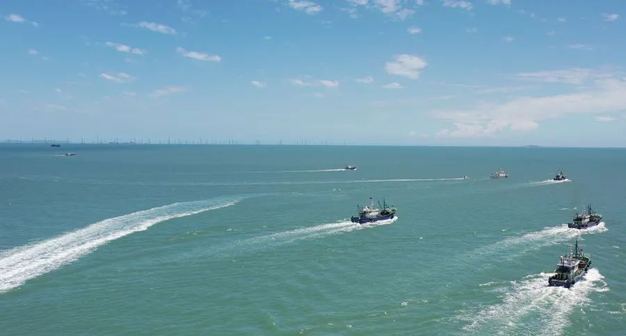 Fishing boats set sail as seasonal fishing ban lifted in SE China’s Fujian