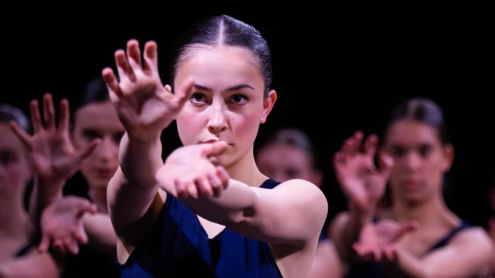 Feature: When Chinese martial arts, Western contemporary dance converge