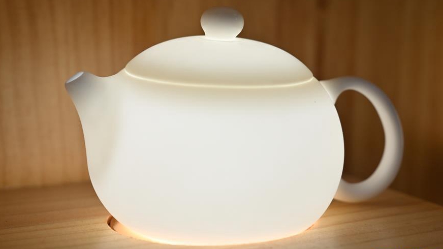 Dehua county in China's Fujian carries forward traditional porcelain craft after embracing greater innovation