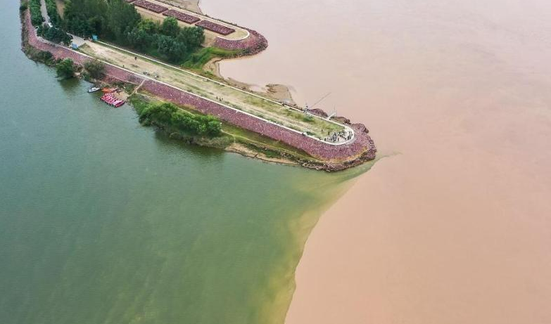 Unique boundary forms on Yellow River