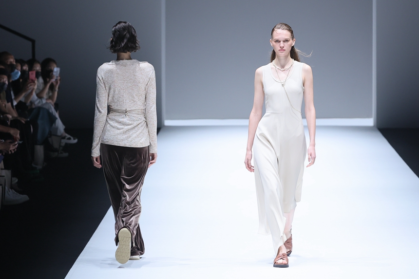 Shenzhen Fashion Week Spring/Summer 2023 kicks off