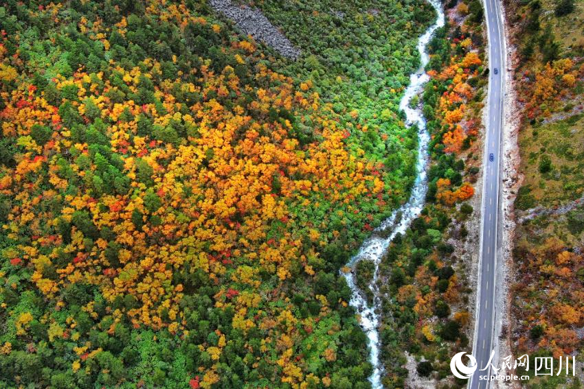 Stunning late autumn scenery in China's Garze Tibetan Autonomous Prefecture