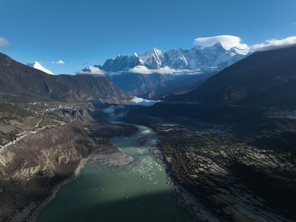 Spectacular view of Yarlung Zangbo Grand Canyon in SW China's Xizang