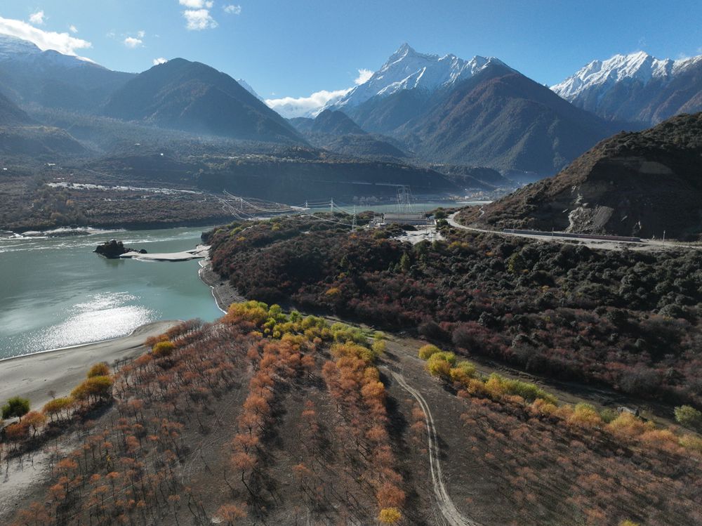 Spectacular view of Yarlung Zangbo Grand Canyon in SW China's Xizang