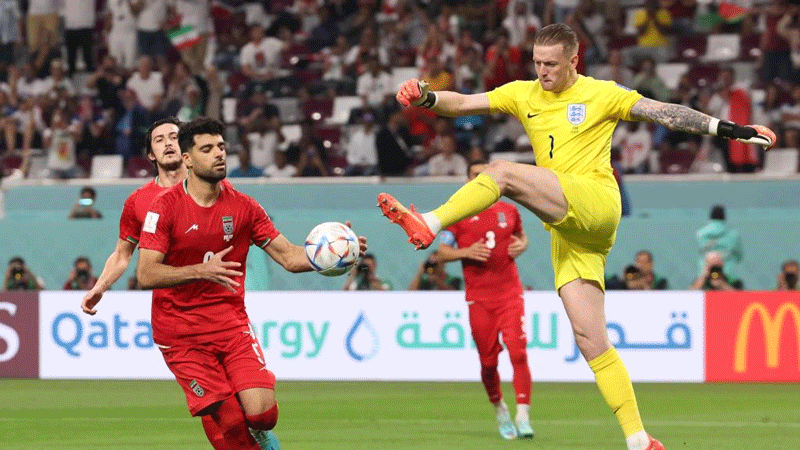 England kicks off World Cup campaign with 6-2 win against Iran in Group B