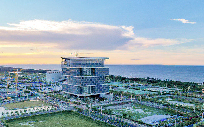 Jiangdong New Area in Haikou, S China's Hainan highlights green development