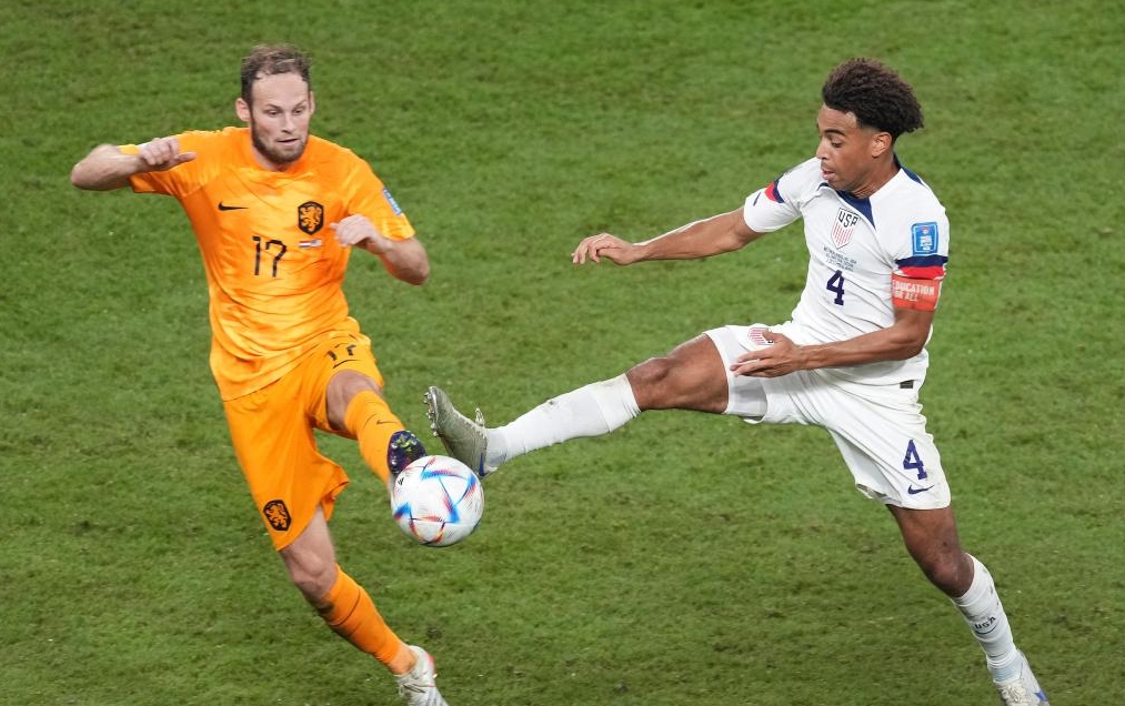 Netherlands into World Cup quarterfinals after win over USA