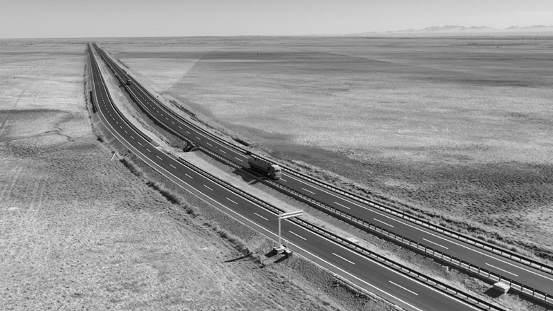 Highway connecting Golmud, Mangya in Qinghai opens