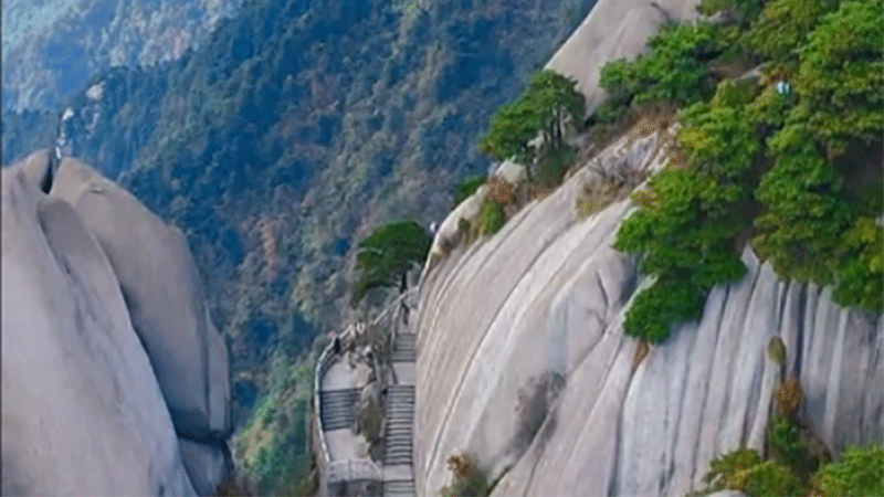 What's it like to hike Tianzhu Mountain?