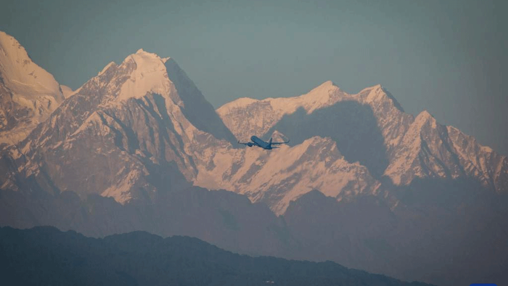Mountain range seen from Kathmandu Valley