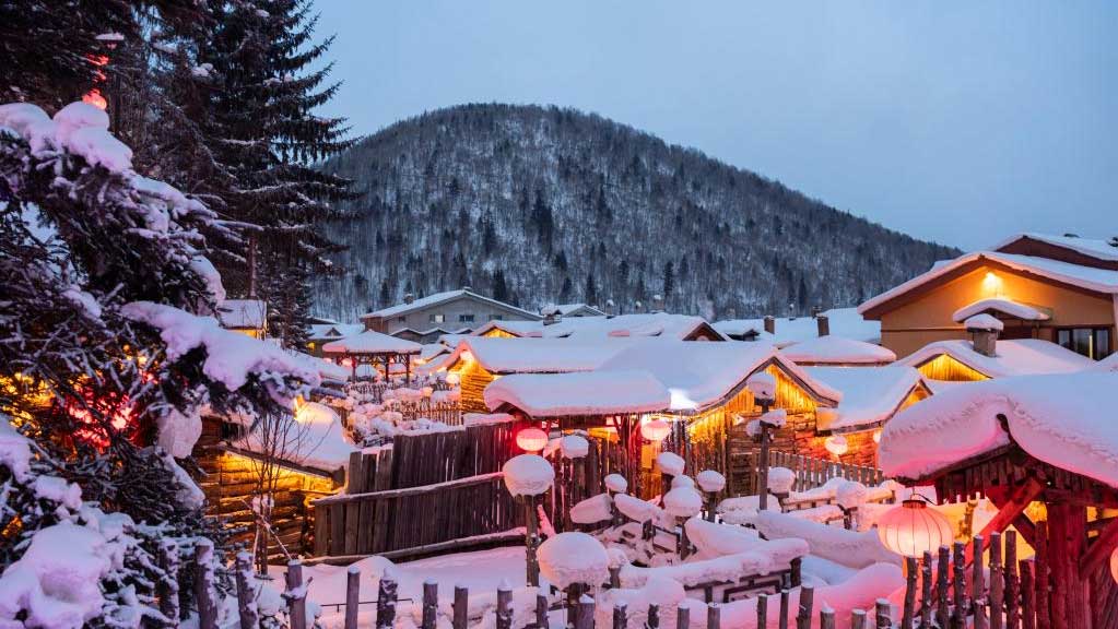 In pics: Snow Town scenic spot in Hailin City, Heilongjiang