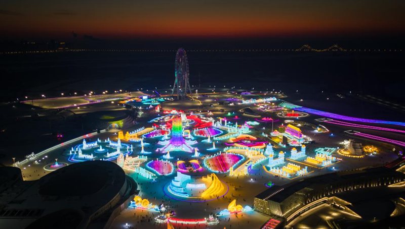 Tourists visit Harbin Ice-Snow World in NE China