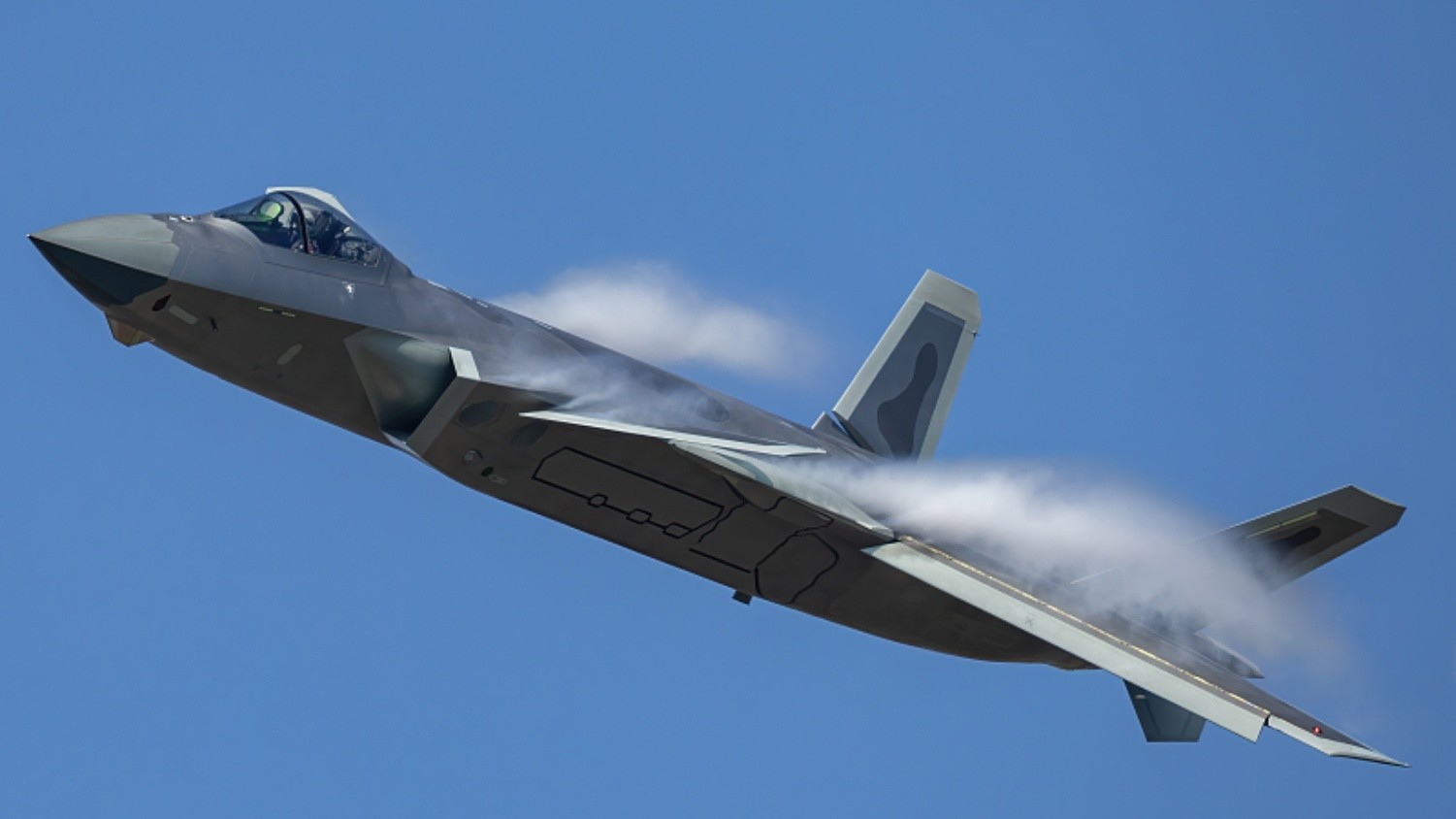 Highlights of China's J-20 jet fighters