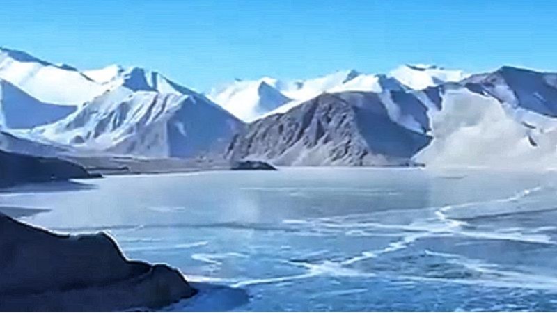 Spectacular scenery of Baisha Lake in Northwest China