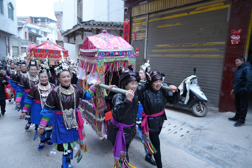 Colorful folklore performances draw tourists to Congjiang county of SW China's Guizhou