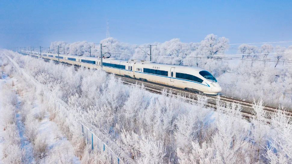 Take high-speed train to see Jilin rime ice scenery