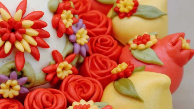 Turning steamed buns into art