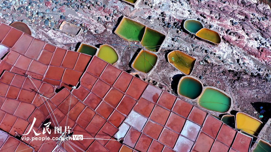 Magnificent scenery of 1,200-year-old salt pans in Qamdo, SW China’s Xizang