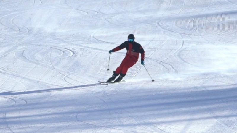 Traditional fur snowboard craft flourishes through inheritance in Altay, NW China's Xinjiang