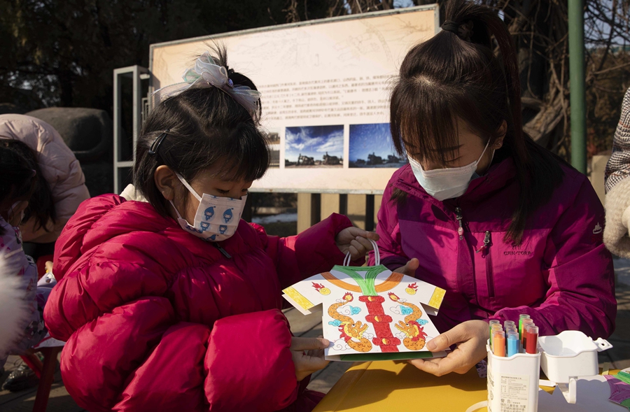 Traditional children's wear on display at Shanxi museum