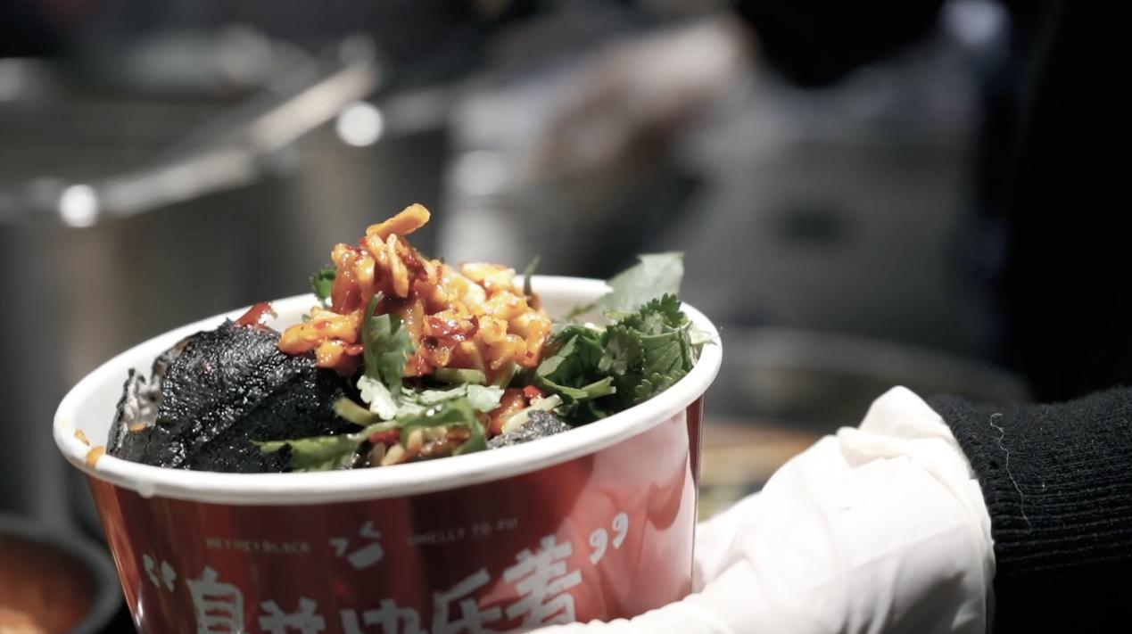 Distinctive stinky tofu reflects Changsha’s returning vitality 