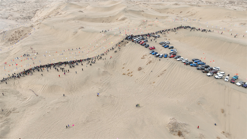 Bohu county in NW China's Xinjiang sees a boom in desert tourism