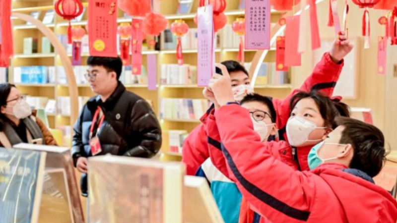 China's population fell by 850,000 in 2022 but 'labor resources still abundant'