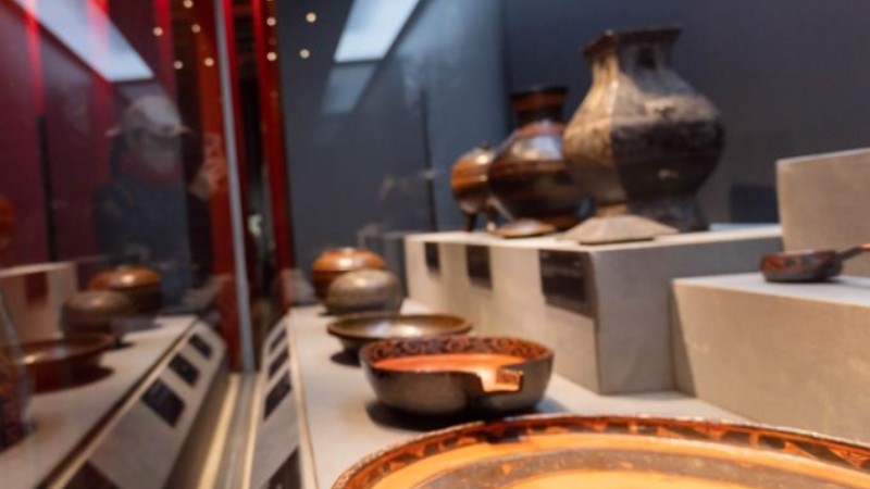 Cultural relics from Mawangdui Tombs of Han Dynasty exhibited in Shanghai