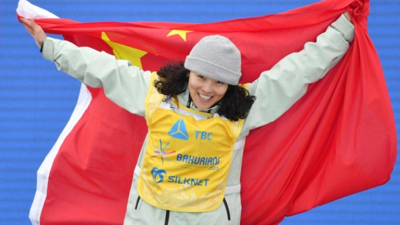 Chinese snowboarder Cai Xuetong once again wins the throne