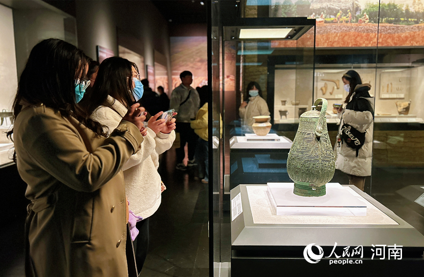 In pics: Relics displayed at Henan Museum show profoundness of Chinese culture