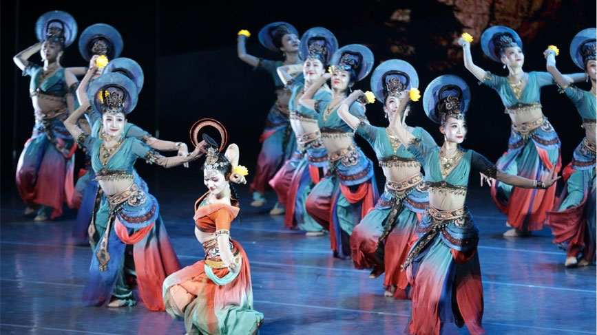 Dance drama inspired by cultural relic unearthed in NW China's Xinjiang staged in Urumqi