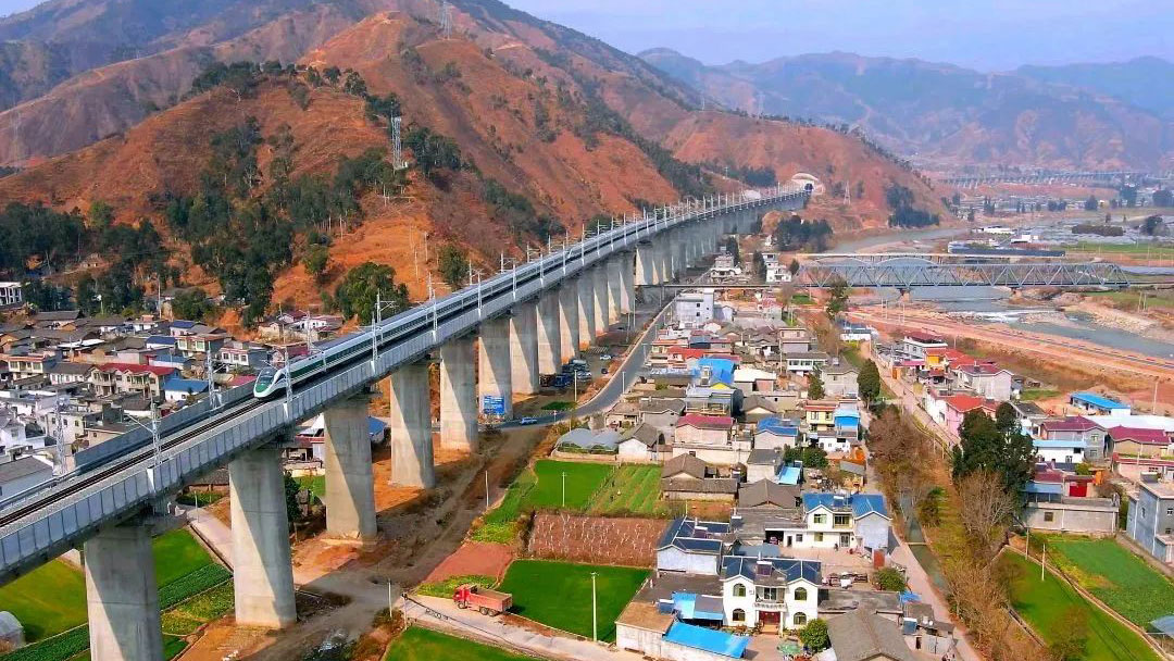 Railway services give rural residents in Daliang Mountains key to prosperity