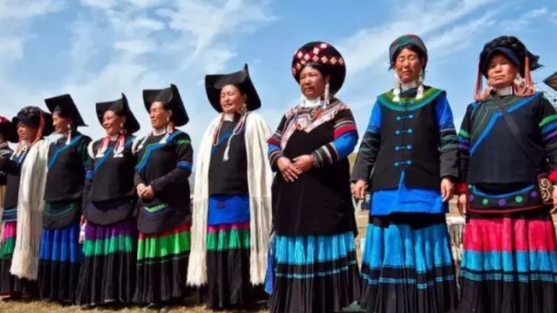 White cloak of the Yi ethnic group