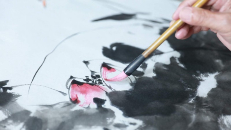 Young artist's fresh take on traditional Chinese painting