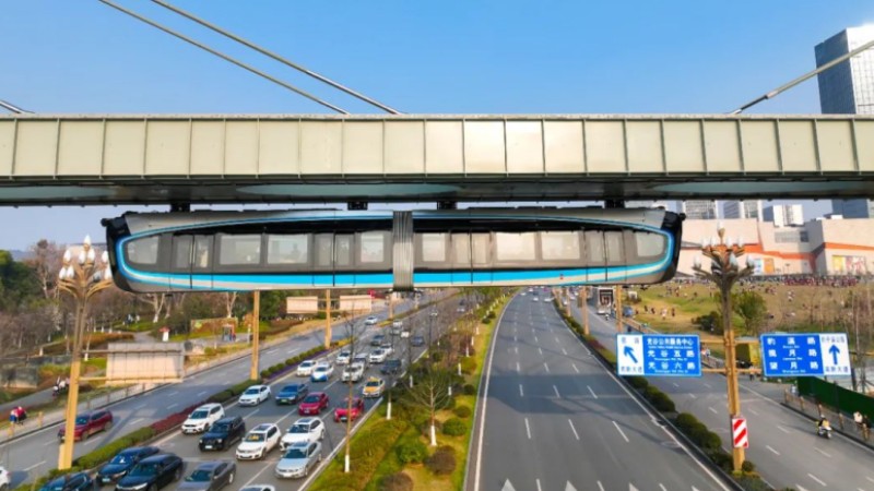 Futuristic 'sky train' in Wuhan