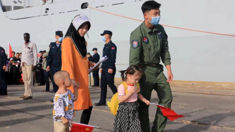 Chinese navy vessels evacuate personnel from Sudan