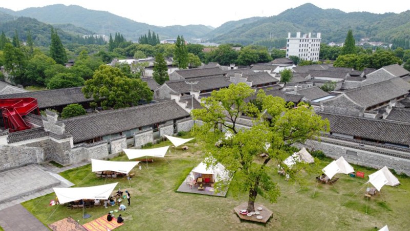 Zhejiang makes great efforts to protect natural environment, traditional culture