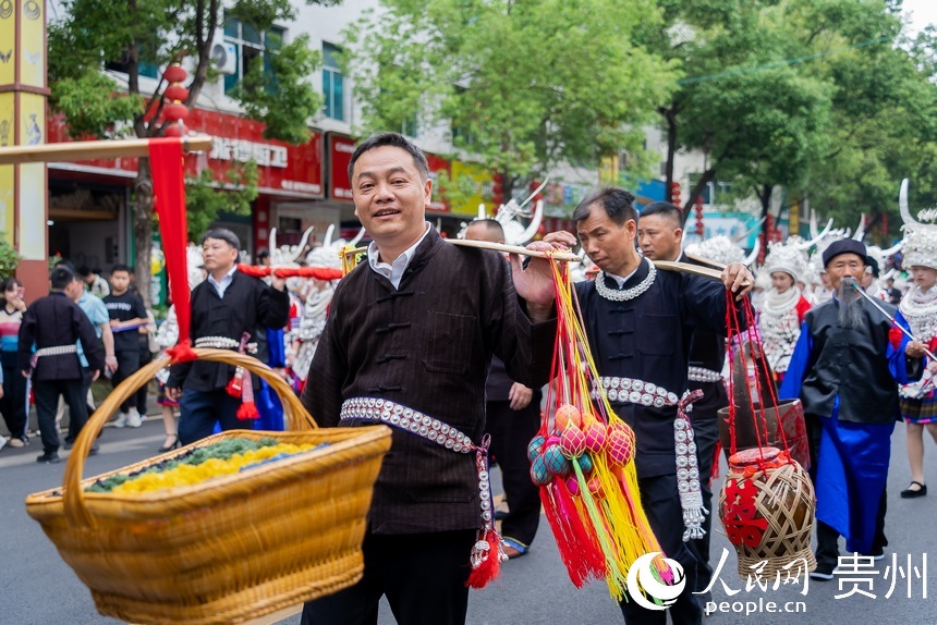 People celebrate Miao Sisters Festival in SW China's Guizhou