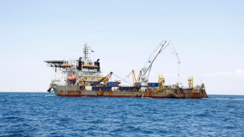 UN vessel arrives at moored oil tanker off Yemeni coast for rescue preparation