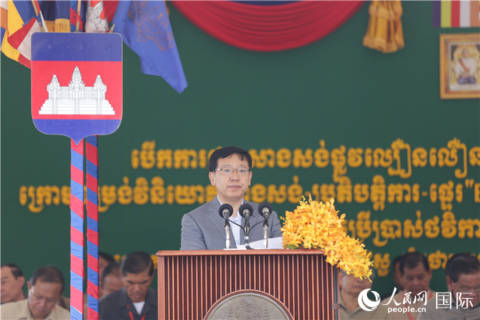 Chinese-invested expressway starts construction in Cambodia