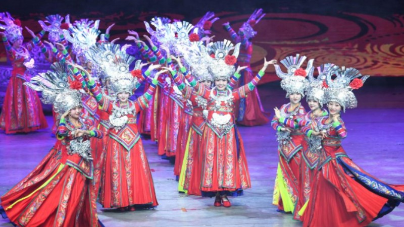 In pics: "Colorful Guizhou Style" show
