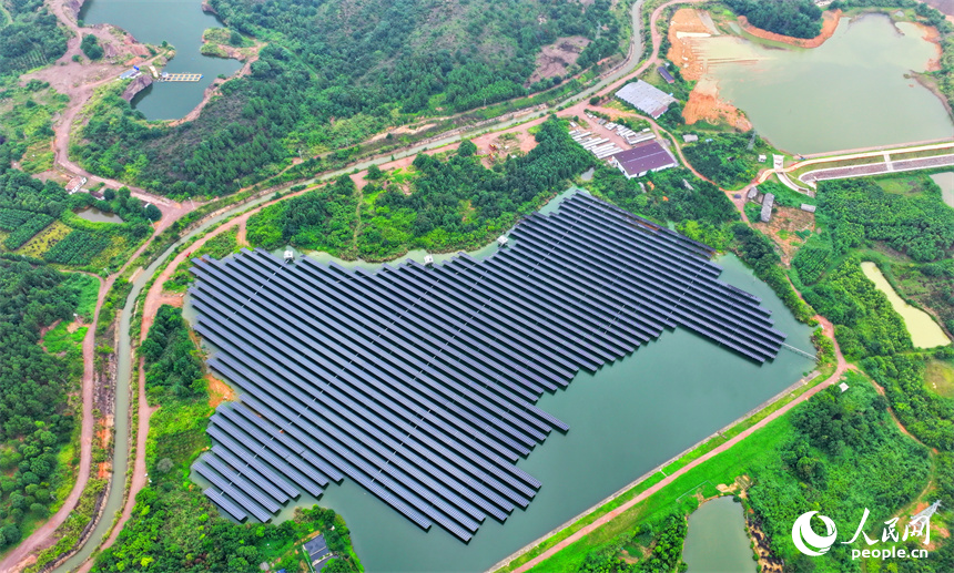 In pics: Water-surface PV project in E China's Jiangxi