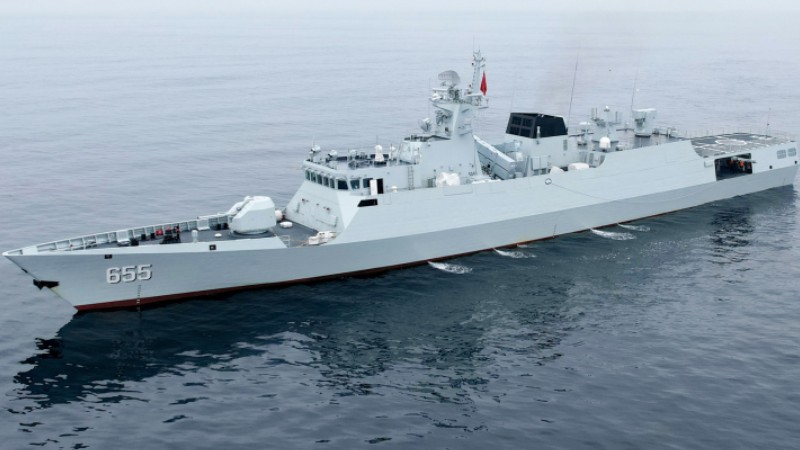 Naval ships conduct VBSS training at sea