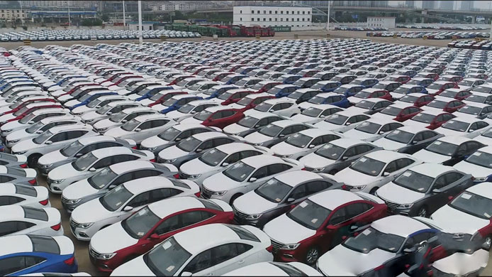 Kazakh man says more Chinese vehicles are running on streets in his hometown