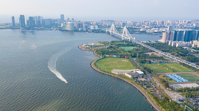 Haikou Bay, Sanya Bay of Hainan listed as beautiful bay cases