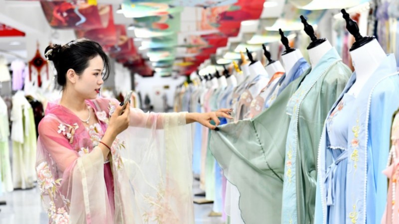 China to add 16 national e-commerce demonstration bases in 2023: ministry