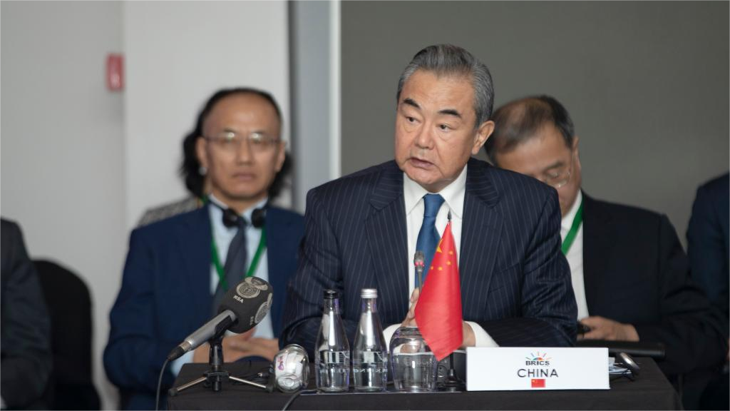 China's FM responds to Chinese investment in Belt and Road infrastructure