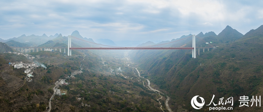 In pics: Eurasian journalists captivated by Balinghe bridge in SW China's Guizhou