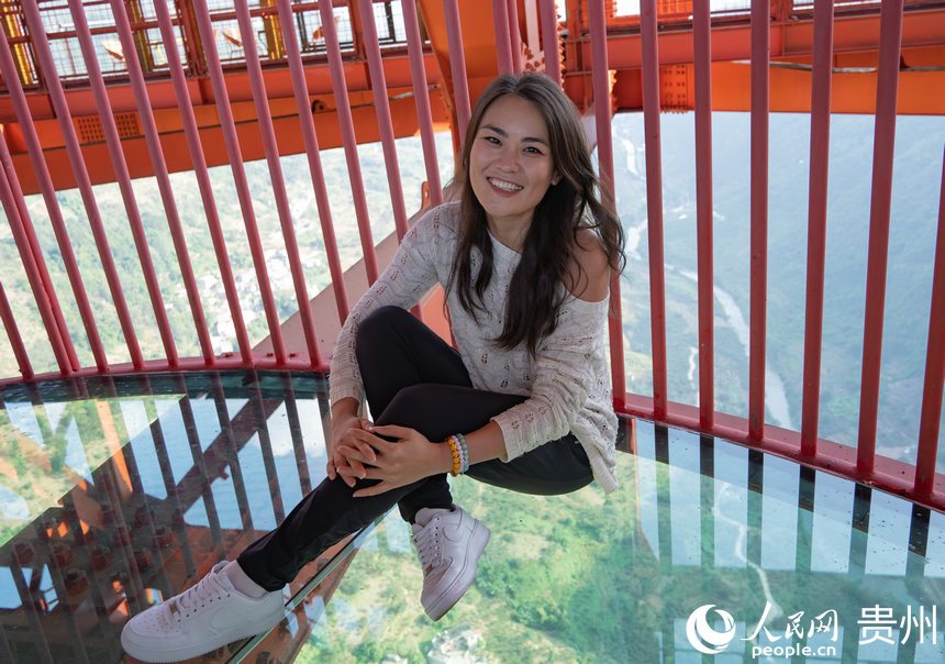 In pics: Eurasian journalists captivated by Balinghe bridge in SW China's Guizhou